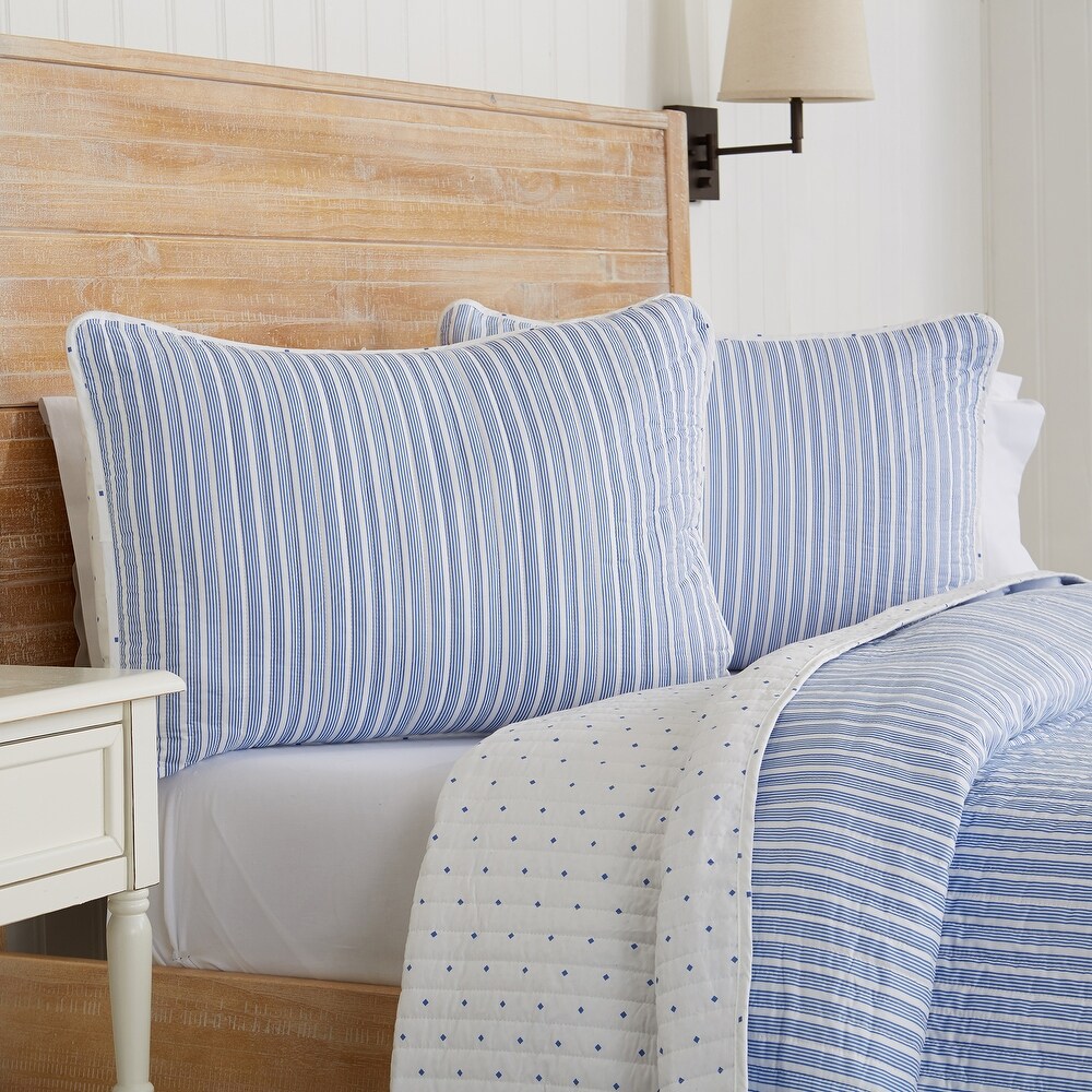 Luxurious Tiny Stripes Microfiber Quilt Set With Shams