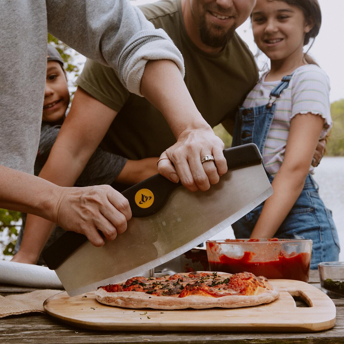 HALO 6-Piece Cook and Serve Pizza Kit