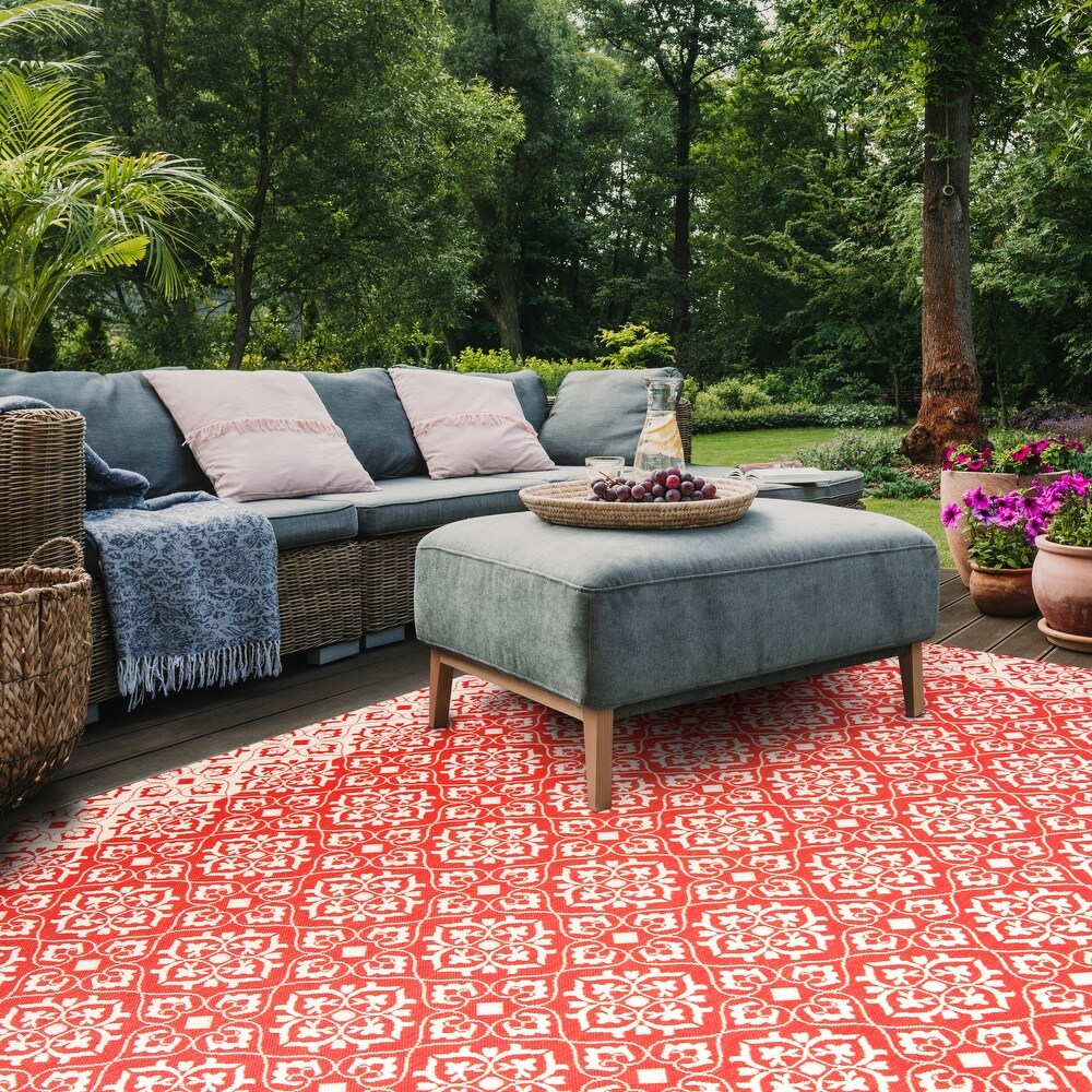 SAFAVIEH Courtyard Ardeth Indoor/ Outdoor Waterproof Patio Backyard Rug