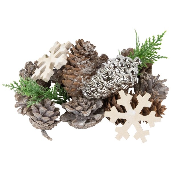 Pinecones and Snowflakes Christmas Decorations