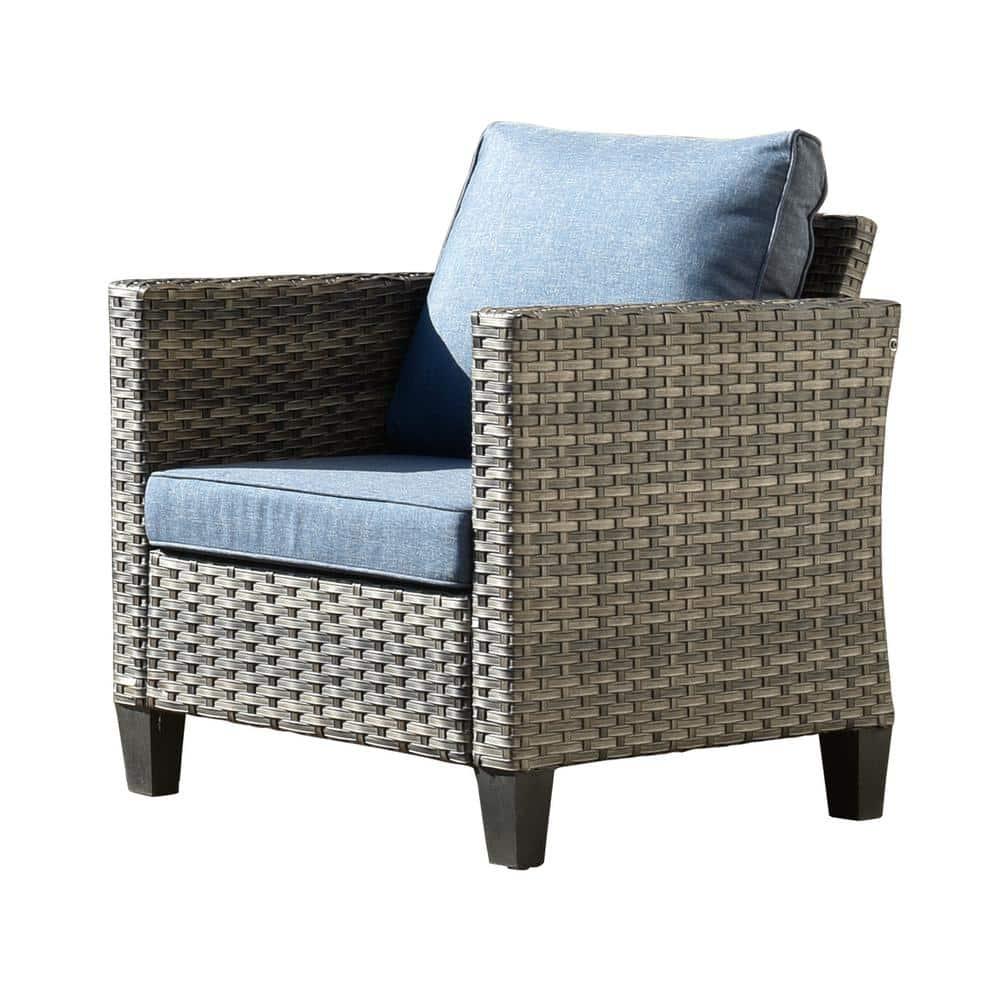 OVIOS New Vultros Gray 2Piece Wicker Outdoor Lounge Chair with Blue Cushions