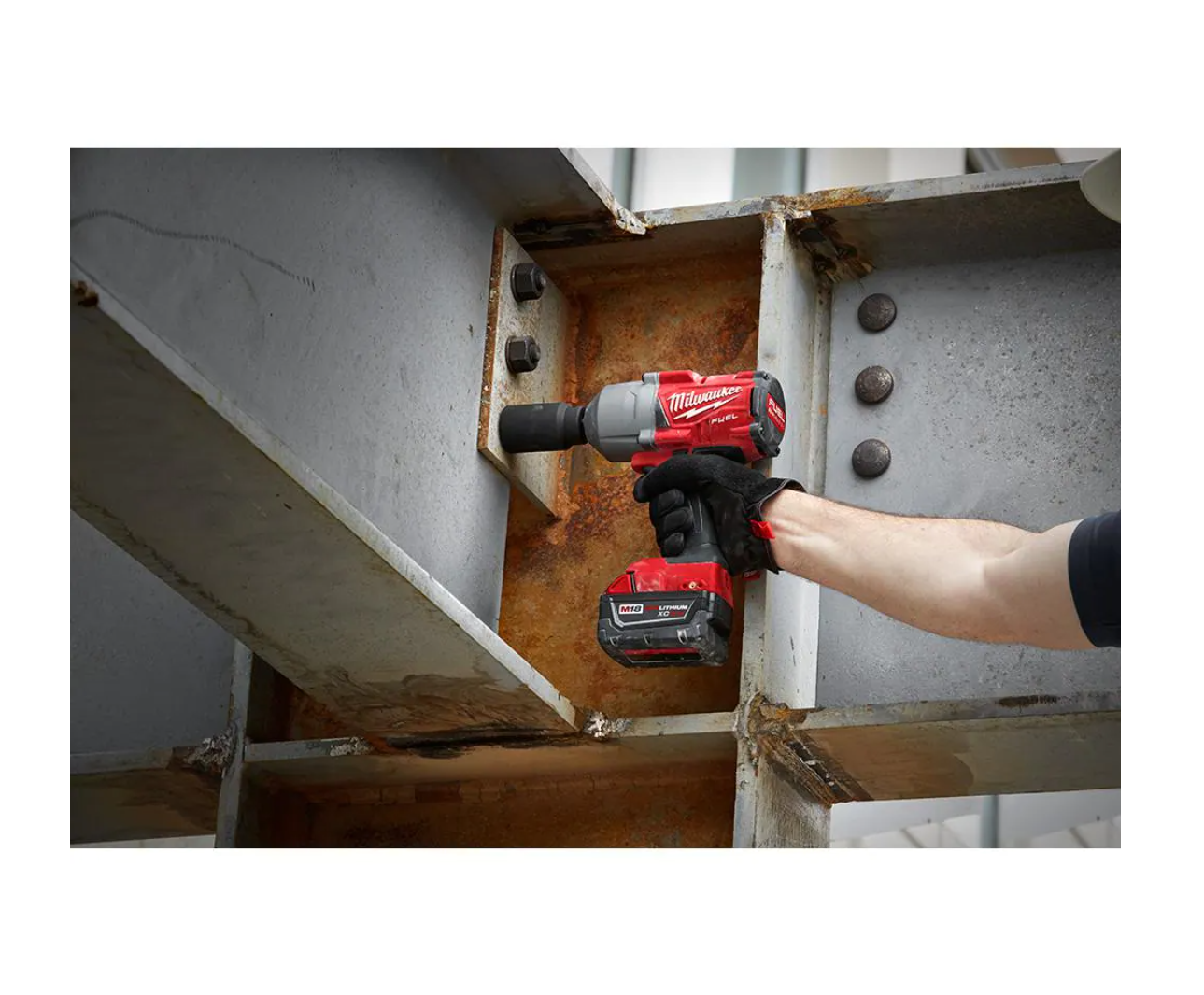 Milwaukee 2767-20-49-16-2767 M18 FUEL 18V Lithium-Ion Brushless Cordless 1/2 in. Impact Wrench with Friction Ring With Protective Boot