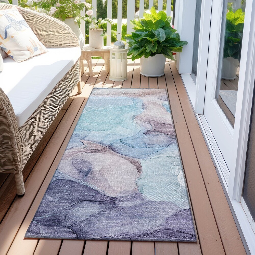 Machine Washable Indoor/ Outdoor Chantille Watercolor Navy Rug