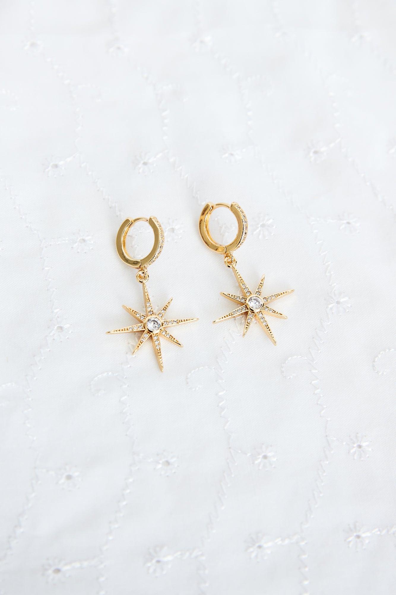 Star Light Earrings Gold