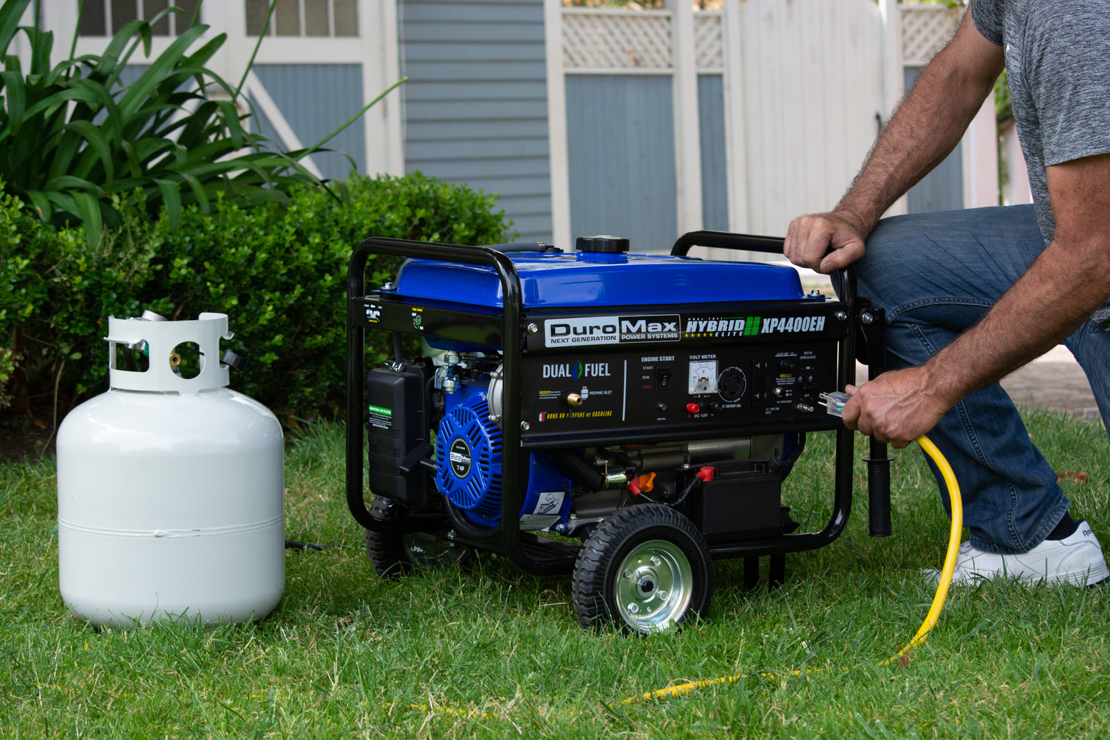 4,400 Watt Dual Fuel Portable Generator