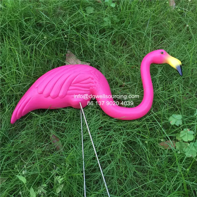 Factory supply plastic pink flamingo garden ornaments