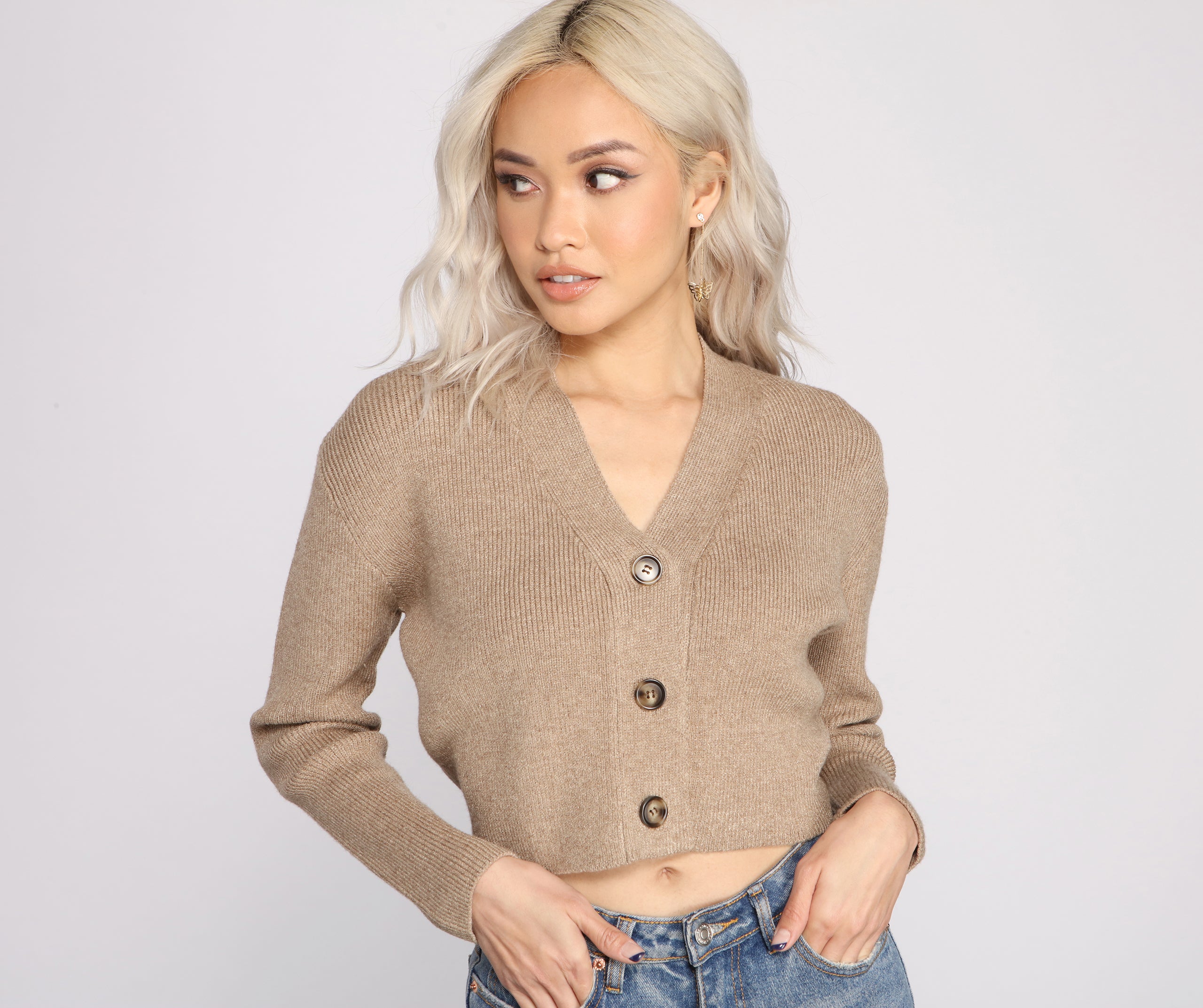 Casually Chic Cropped Knit Cardigan