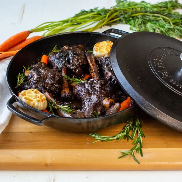 Lodge 4 Quart Blacklock Triple Seasoned Cast Iron Braiser With Lid