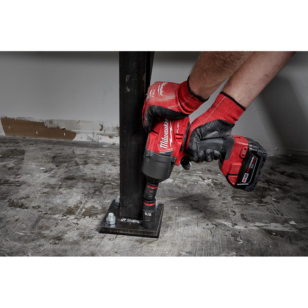 Milwaukee SHOCKWAVE™ Impact Duty™ Socket 1/2 Drive 15/16 Deep 6 Point ;