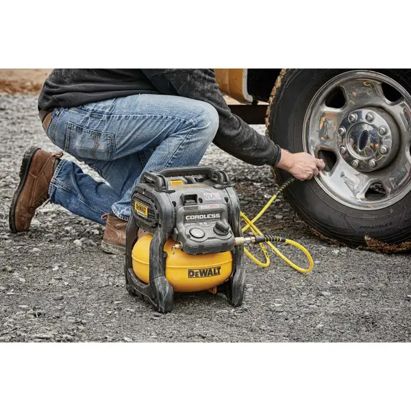 DEWALT 60V MAX 2.5 Gallon Cordless Compressor