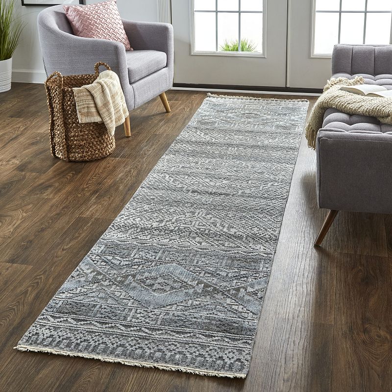 Weave and Wander Eckhart Nomadic Diaimond Pattern Rug