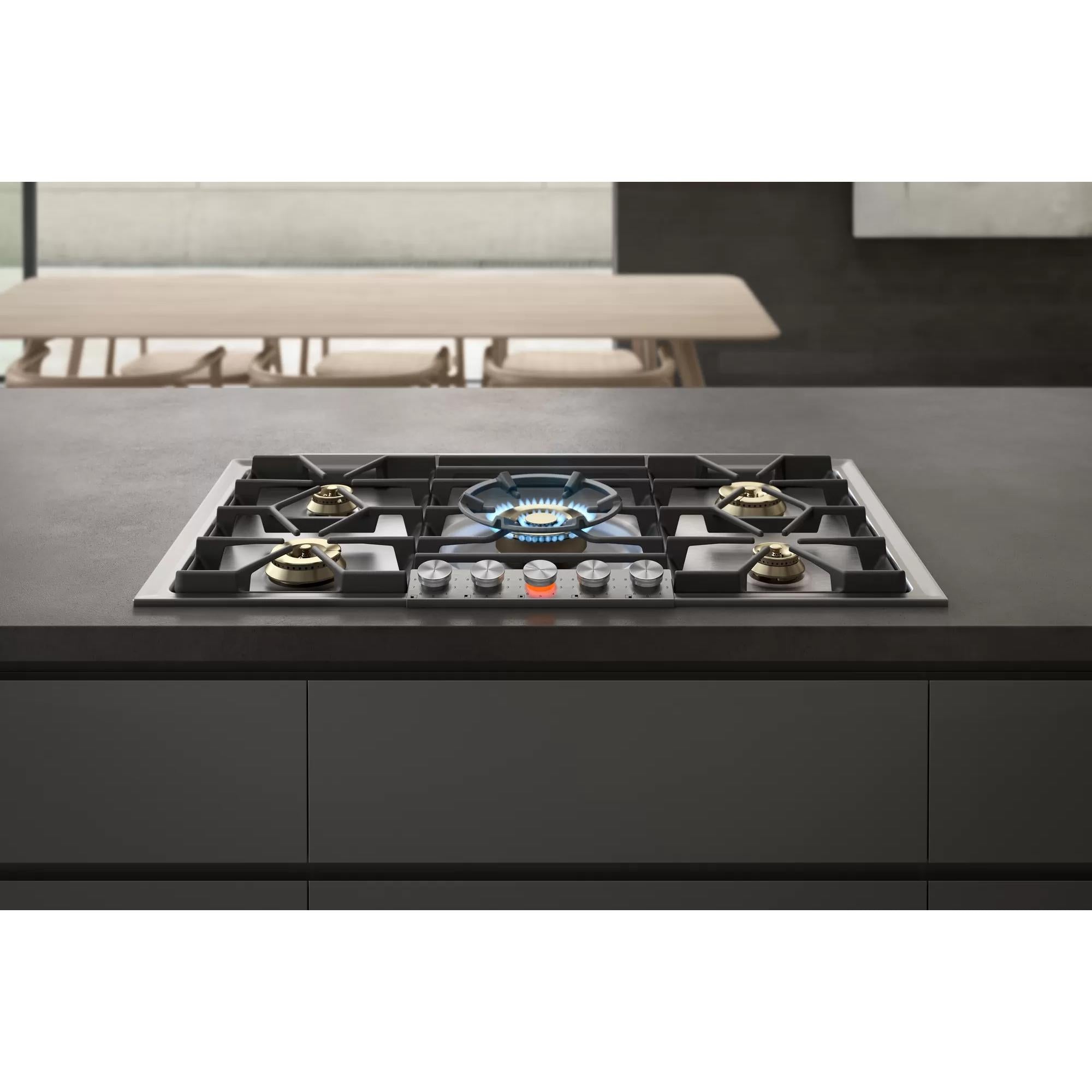 Gaggenau 36-inch Built-in Gas Cooktop with Wok Burner VG295250CA