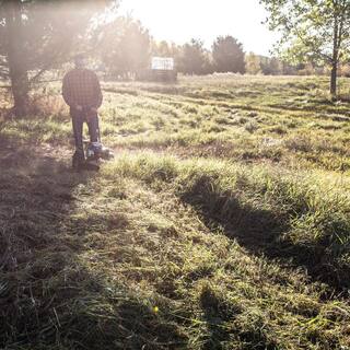 Earthquake 22 in. Cutting Width with 163cc Briggs and Stratton Engine M605 Walk Behind String Mower 37676