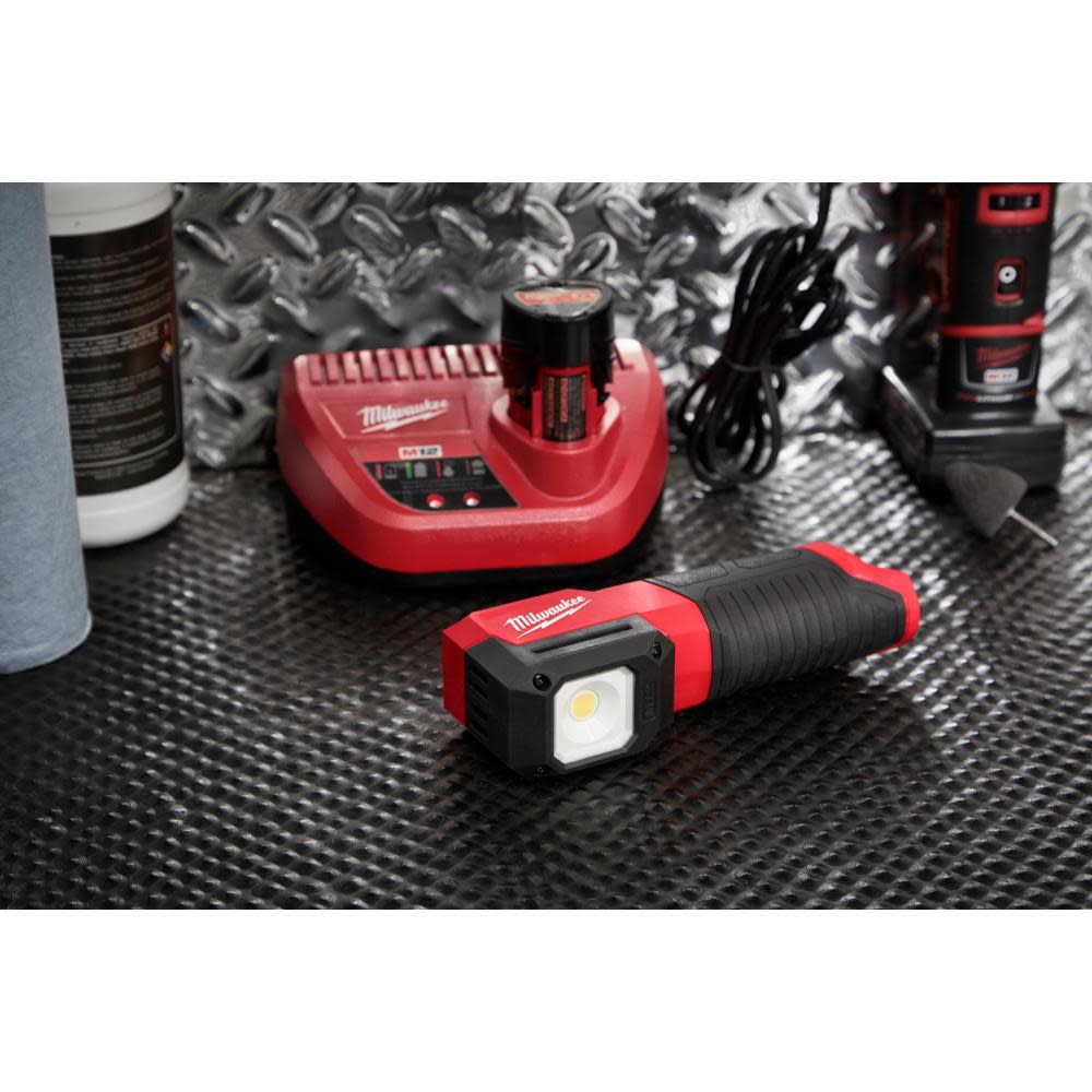 Milwaukee M12 Paint and Detailing Color Match Light with REDLITHIUM XC4.0 Starter Kit Bundle