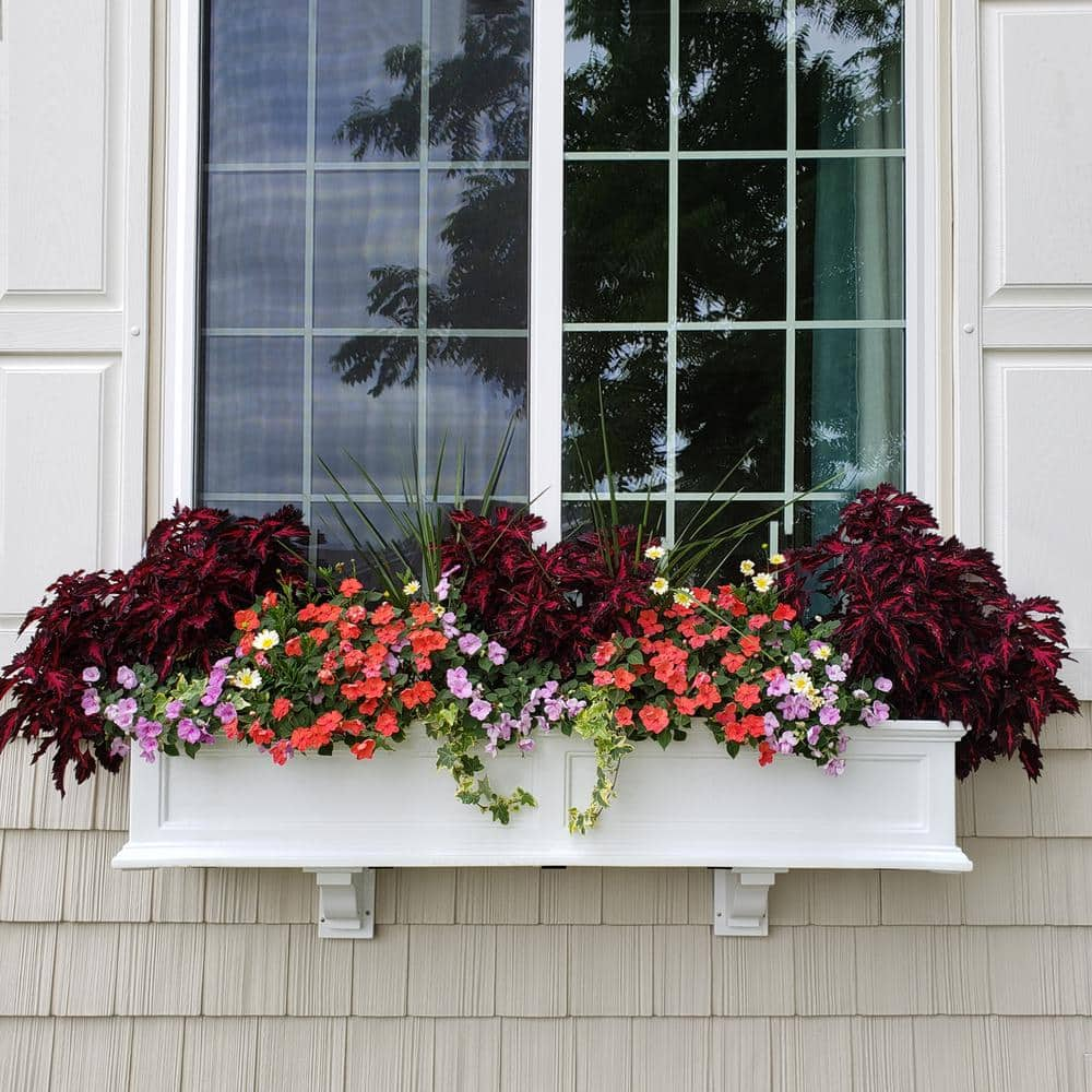 Mayne Fairfield 48 in. x 11 in. Self-Watering White Polyethylene Window Box 5823-W