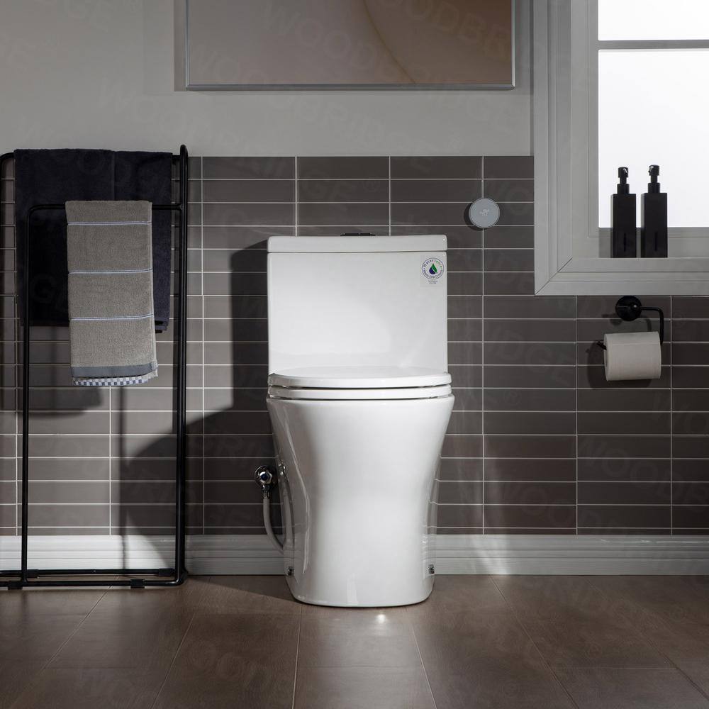 WOODBRIDGE Brick 1-Piece 1.11.6 GPF High Efficiency Dual Flush All-In-One Round Toilet in White with Soft Closed Seat Included HB0500-A