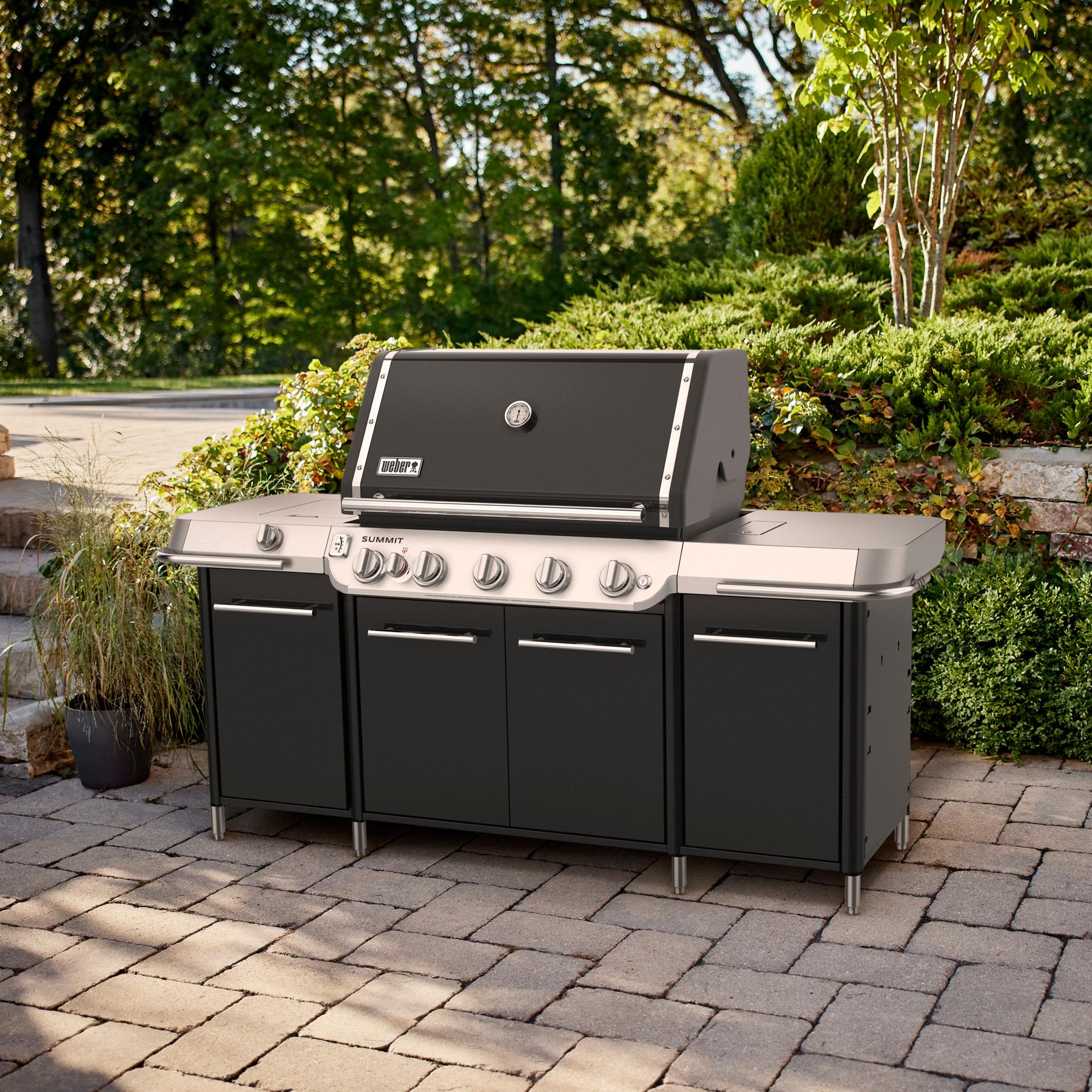 Weber 1500079 Summit® Gc38 E Grill Center (Liquid Propane) - Black