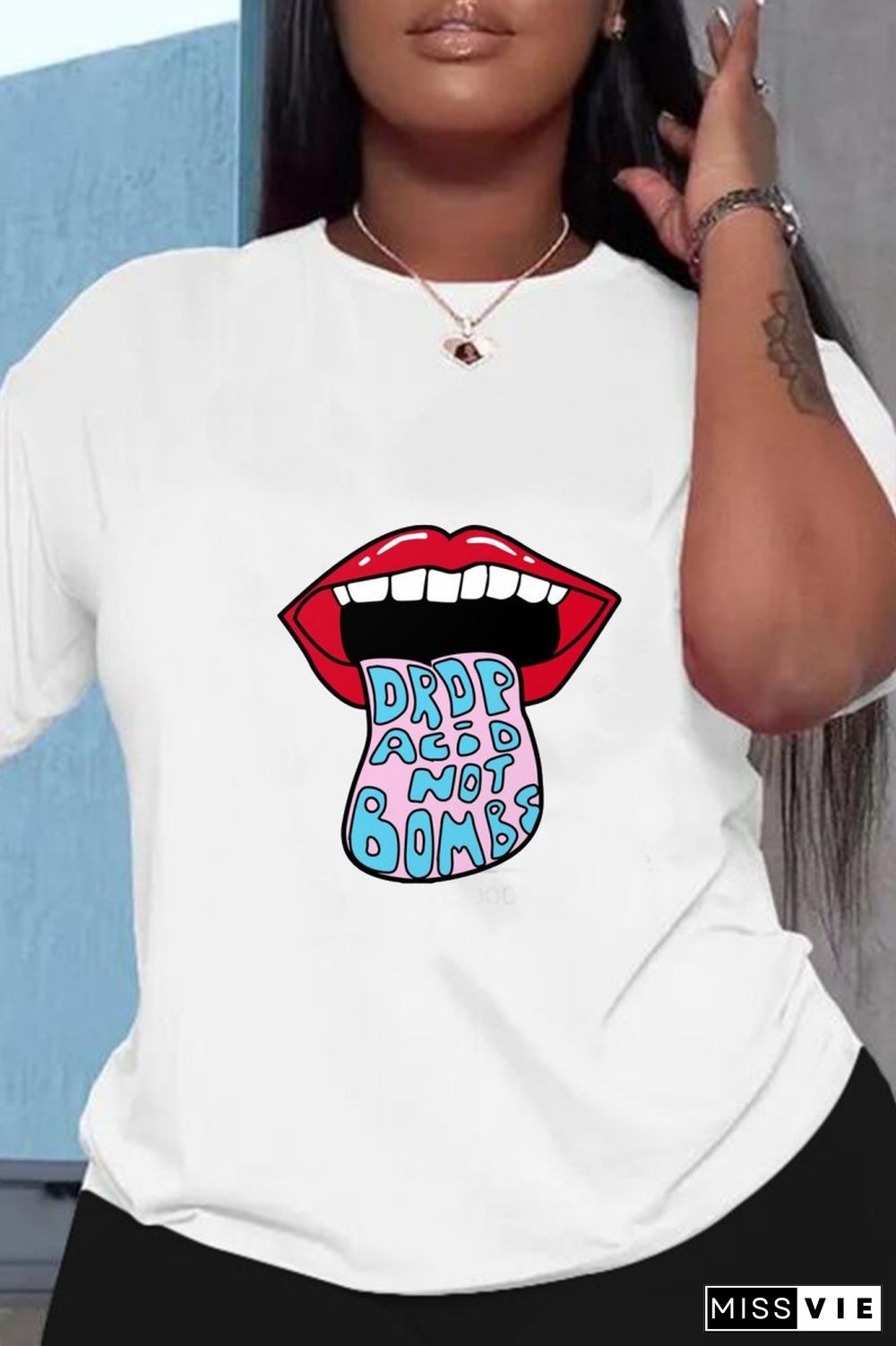 White Casual Lips Printed Basic O Neck T-Shirts