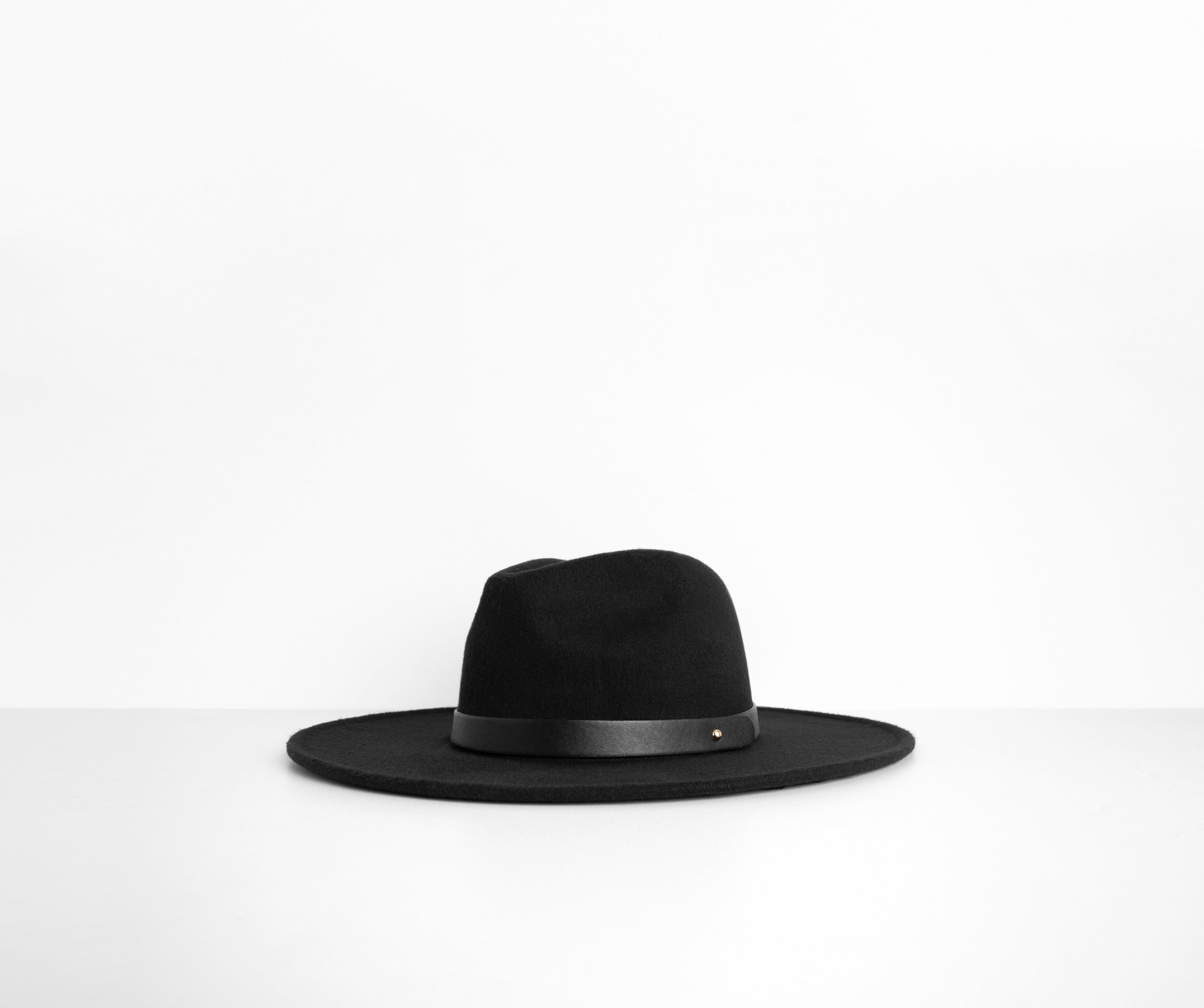 Wide Brim Belted Panama Hat