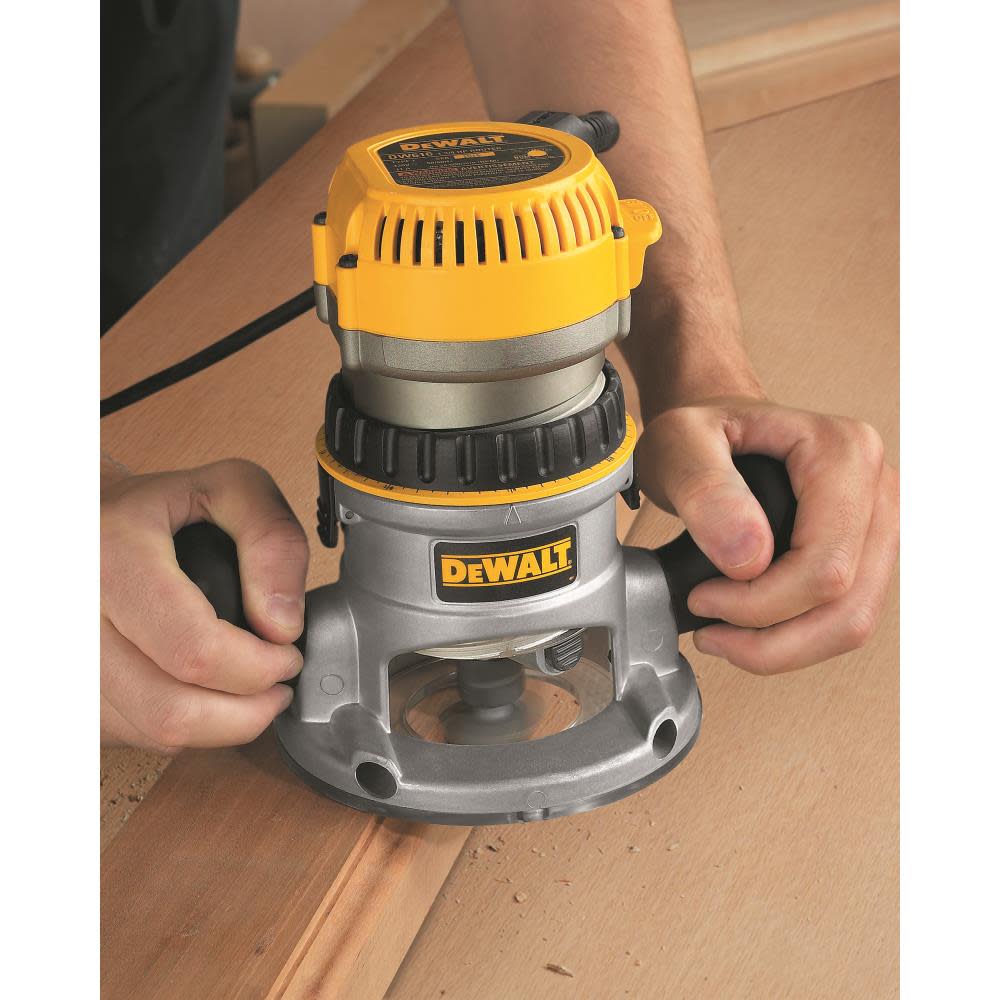 DeWalt 2-1/4 HP Electronic Variable Speed Fixed Base Router ;