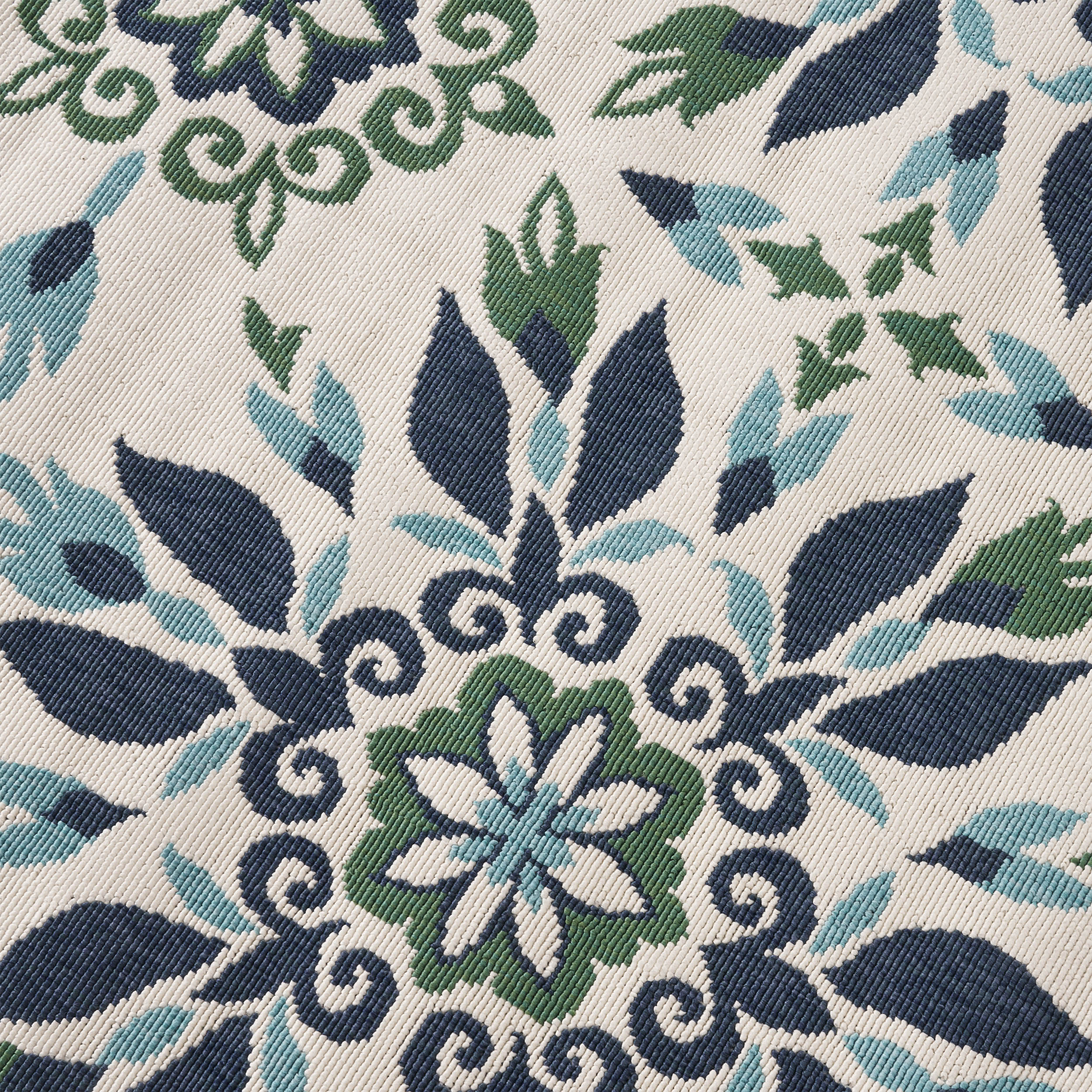 Phoebe Outdoor Medallion Area Rug, Ivory and Blue