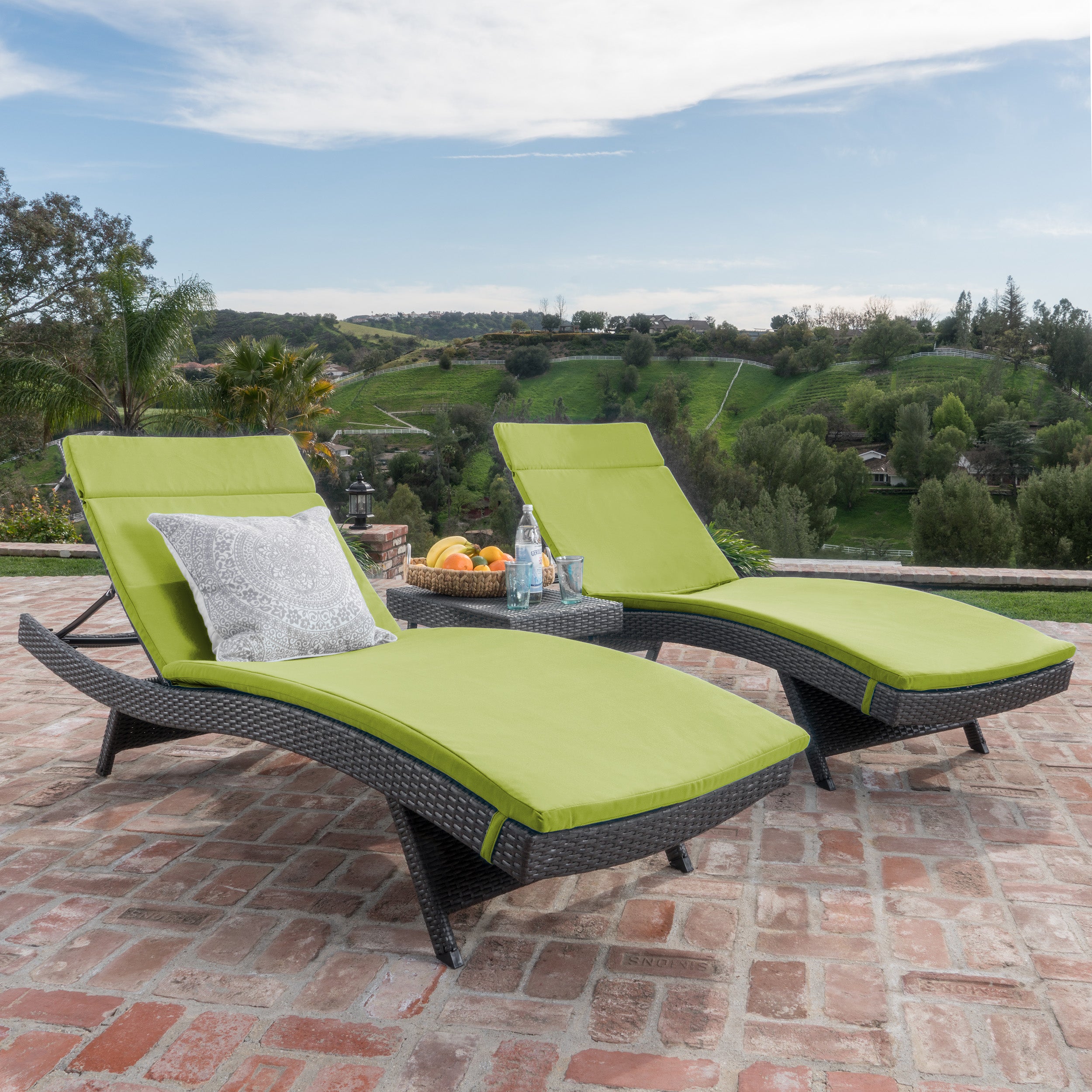 Lakeport 3pc Outdoor Wicker Chaise Lounge Chair & Table Set