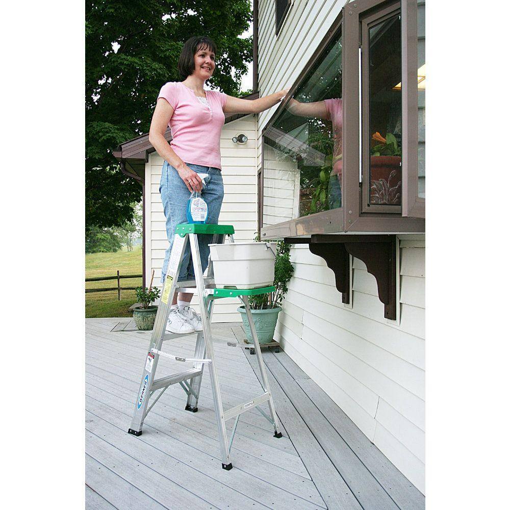 Werner 4 ft. Aluminum Step Ladder 225 lb. Load Capacity Type II Duty 354