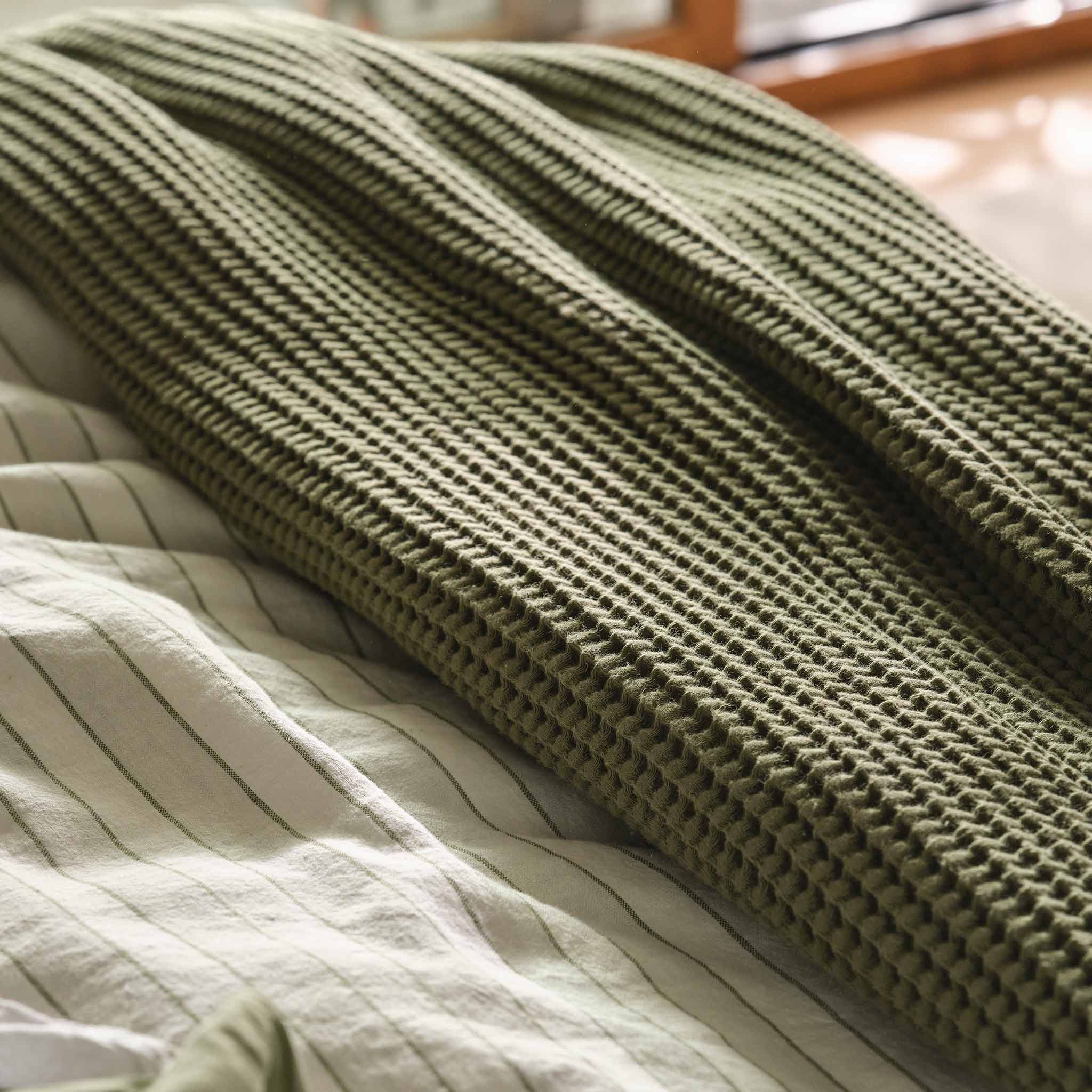 Dreamweave Waffle Bed Blanket