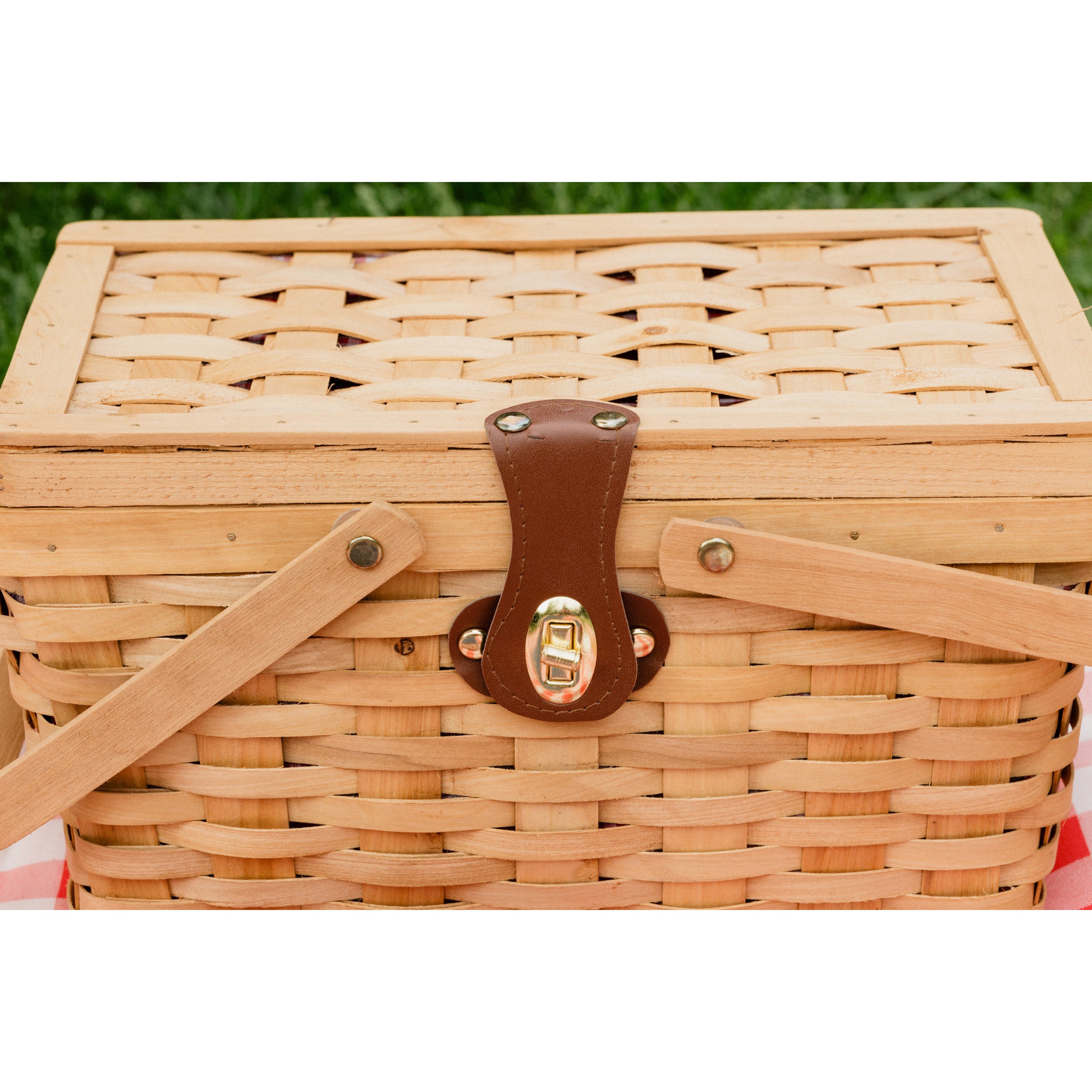 Picnic Basket Gingham Lined with Folding Handles