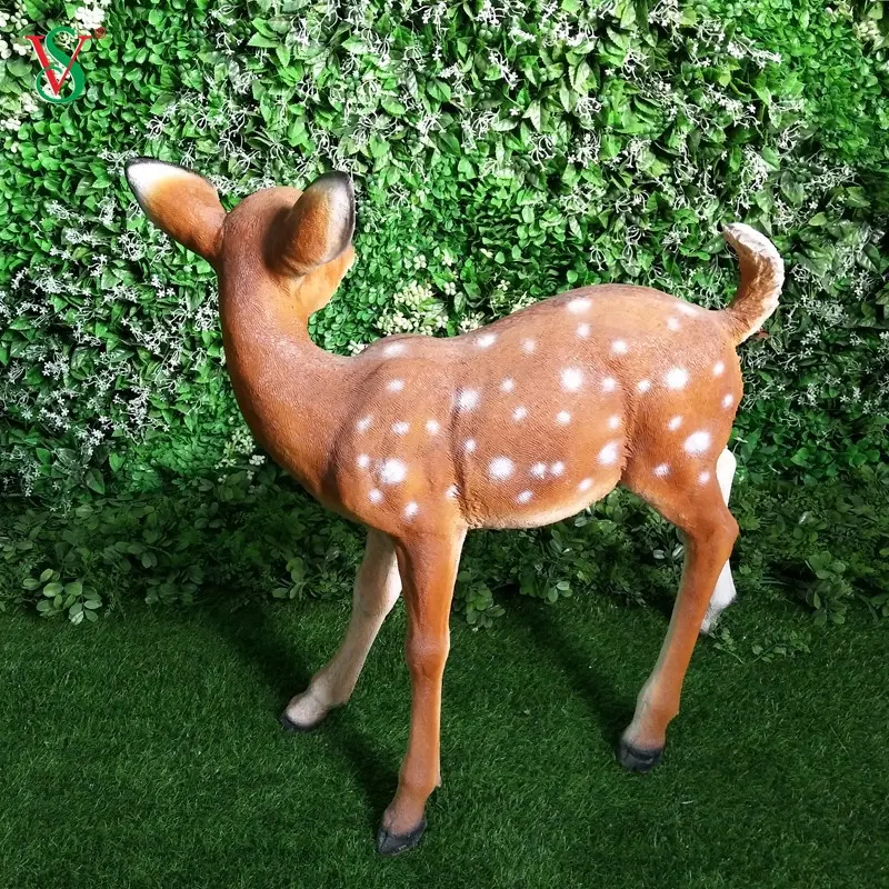 China Factory Supply 3D Christmas Fiberglass Deer Reindeer Animal Statue for Garden