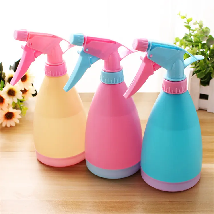 Hand pressure flower watering plastic sprayers Garden small watering cans candy colored sprinklers watering pot