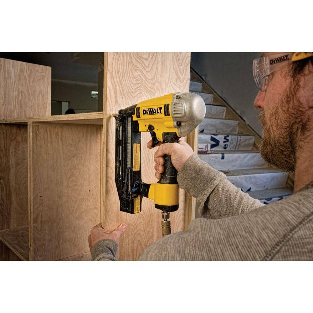 DEWALT DWFP71917 Pneumatic 16-Gauge 2-1/2 in. Nailer