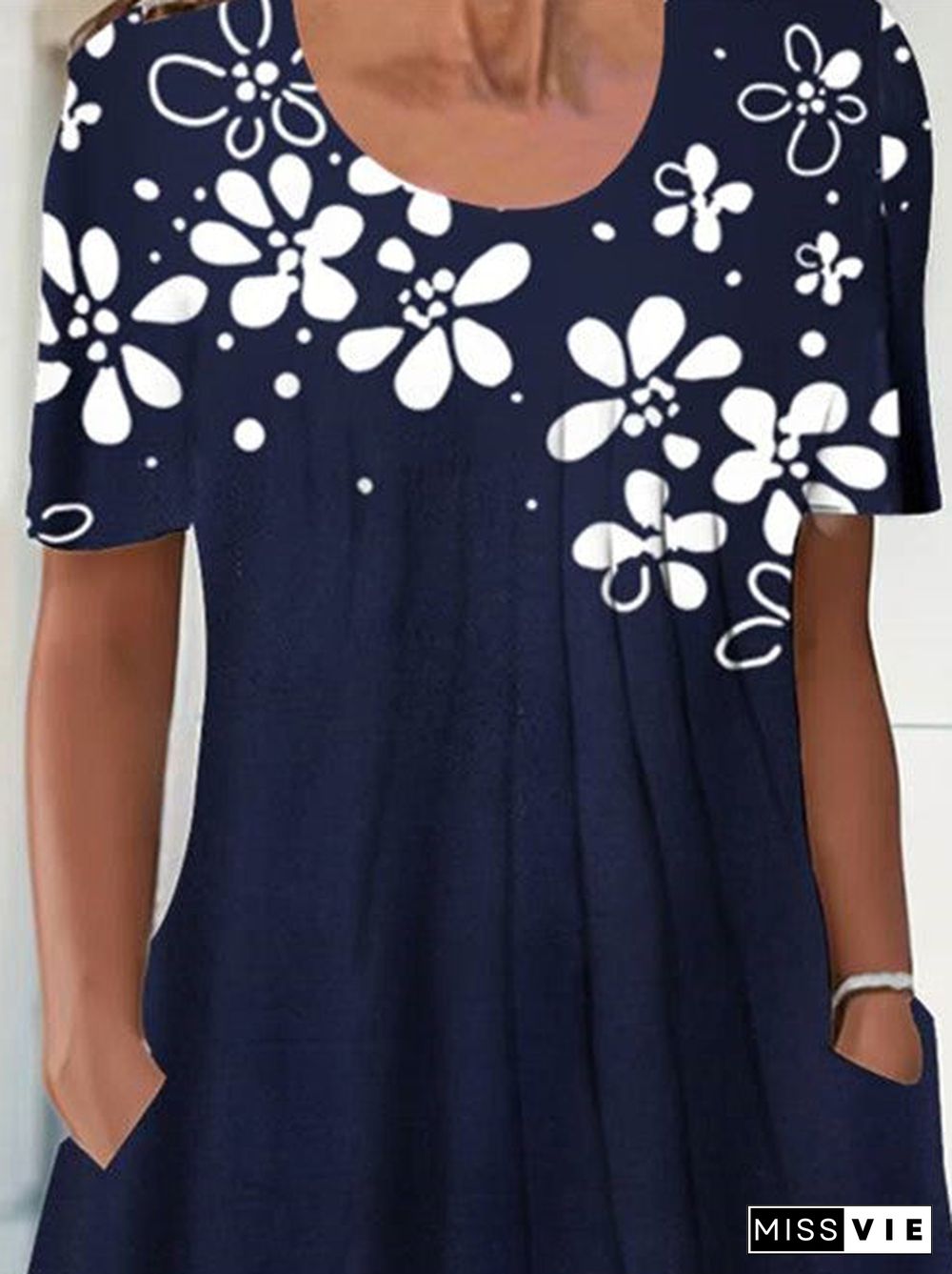 Women Short Sleeve Scoop Neck Floral Printed Midi Dress