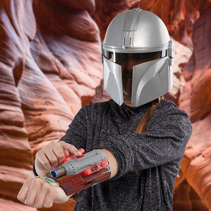 Hasbro Star Wars Toys The Mandalorian Electronic Mask