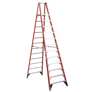 Werner 18 ft. Reach Fiberglass Platform Step Ladder with 300 lb. Load Capacity Type IA Duty Rating P7412