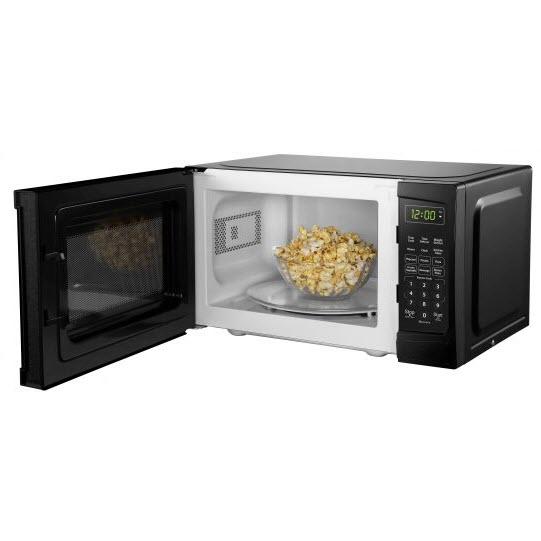 Danby 17-inch, 0.7 cu.ft. Countertop Microwave Oven with Auto Defrost DBMW0720BBB