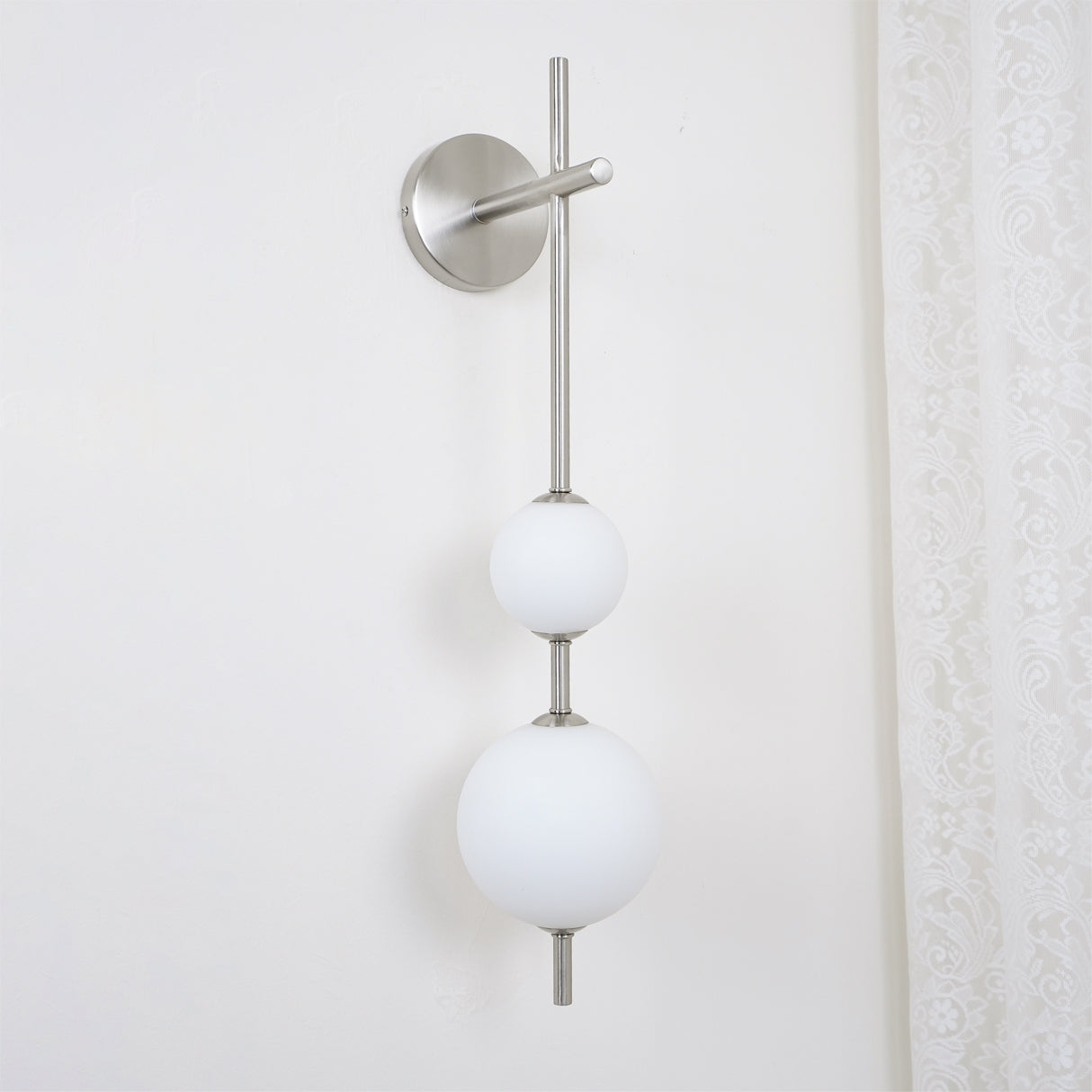 Vertical Globe Plug-in Wall Lamp