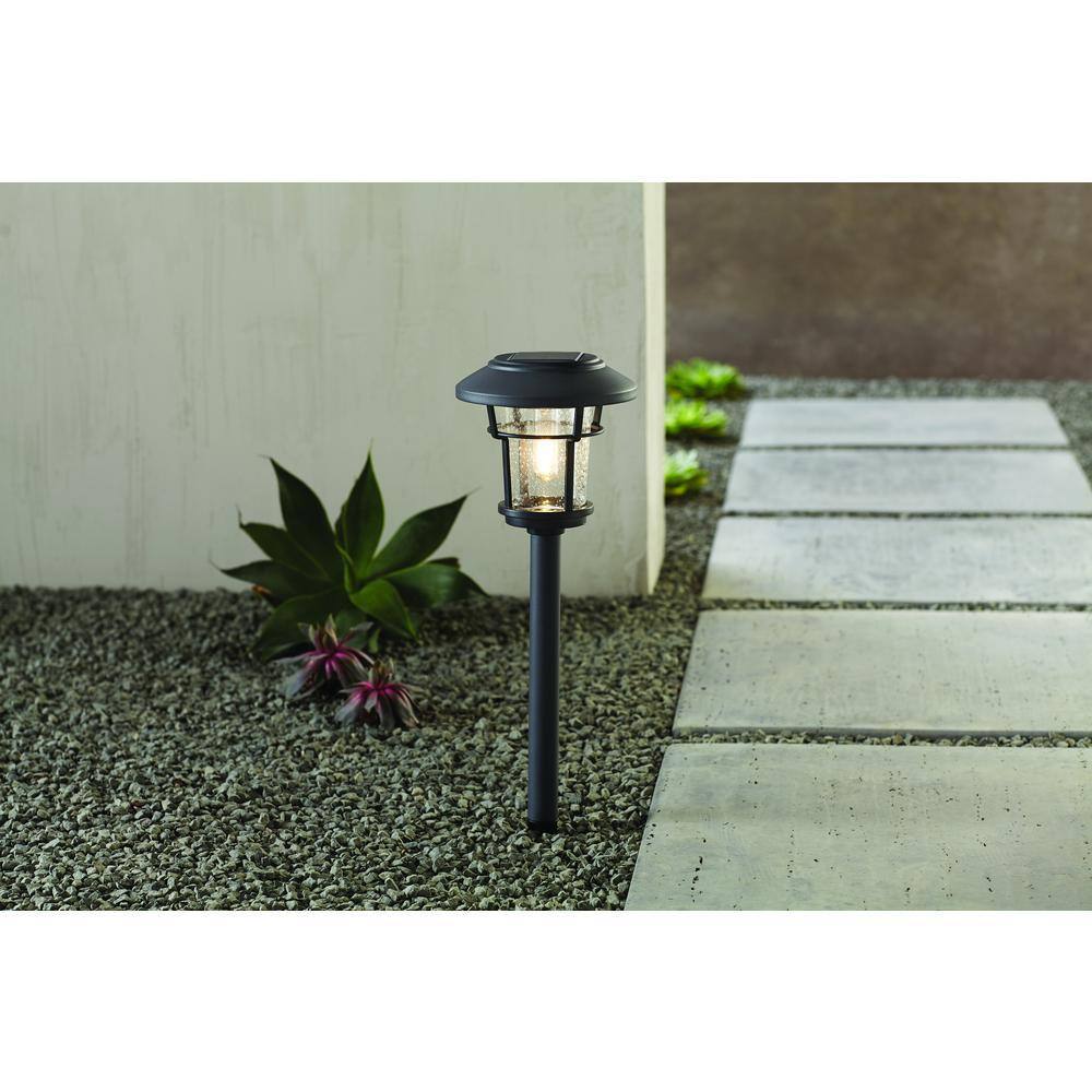 Hampton Bay Palmdale 20 Lumens Solar Gray Diecast LED Landscape Path Light with Seedy Glass Lens (4-Pack) NXT-2364-V