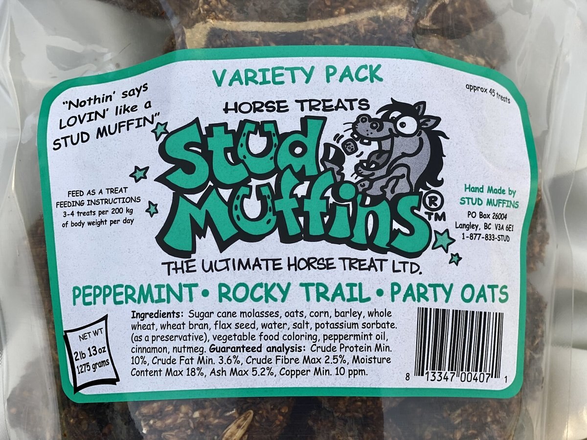 Stud Muffins Variety Pack Molasses， Cinnamon and Peppermint Horse Treats