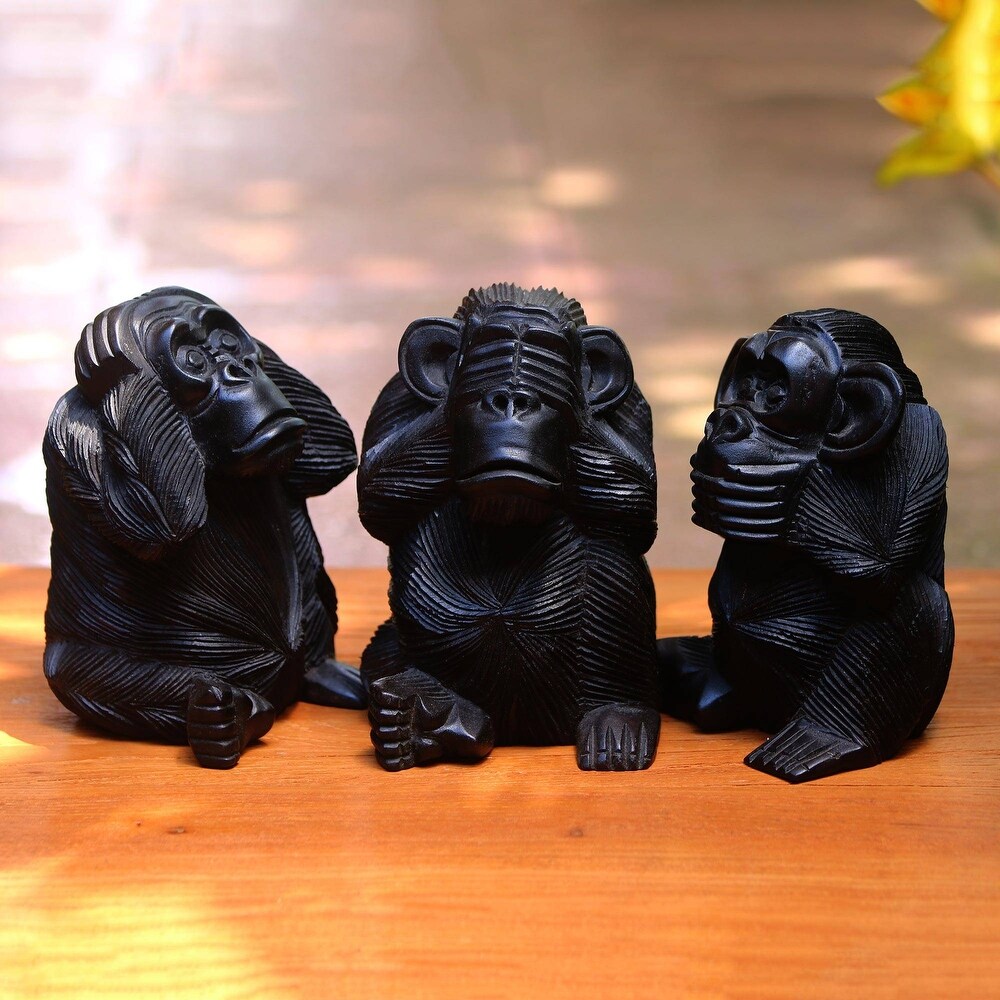 Handmade Helpful Monkeys Wood Sculptures (Set Of 3) Indonesia   7.75\