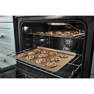 Whirlpool 5.3 cu. ft. Single Oven Electric Range with Air Fry Oven in Stainless Steel WFE535S0LS