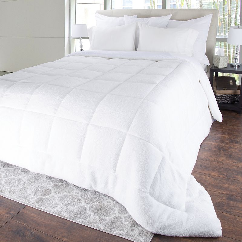 Hastings Home Oversized Reversible Down-Alternative Comforter