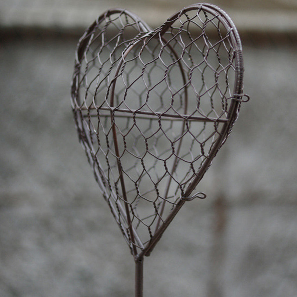 Heart Succulent Pot Standing Planter Plant Holder Basket Made of Wire