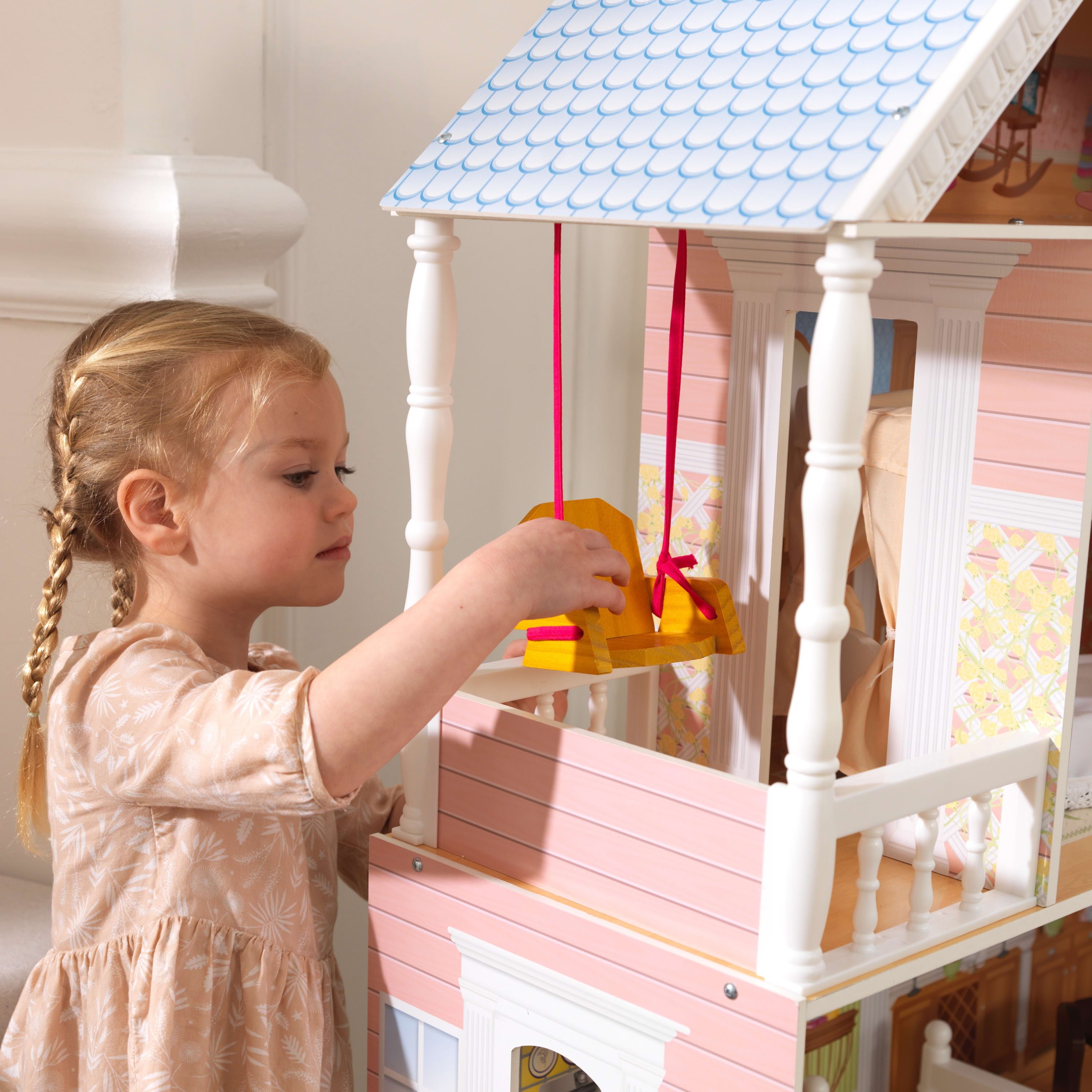 KidKraft Savannah Wooden Dollhouse， Over 4 feet Tall with Porch Swing and 14 Accessories