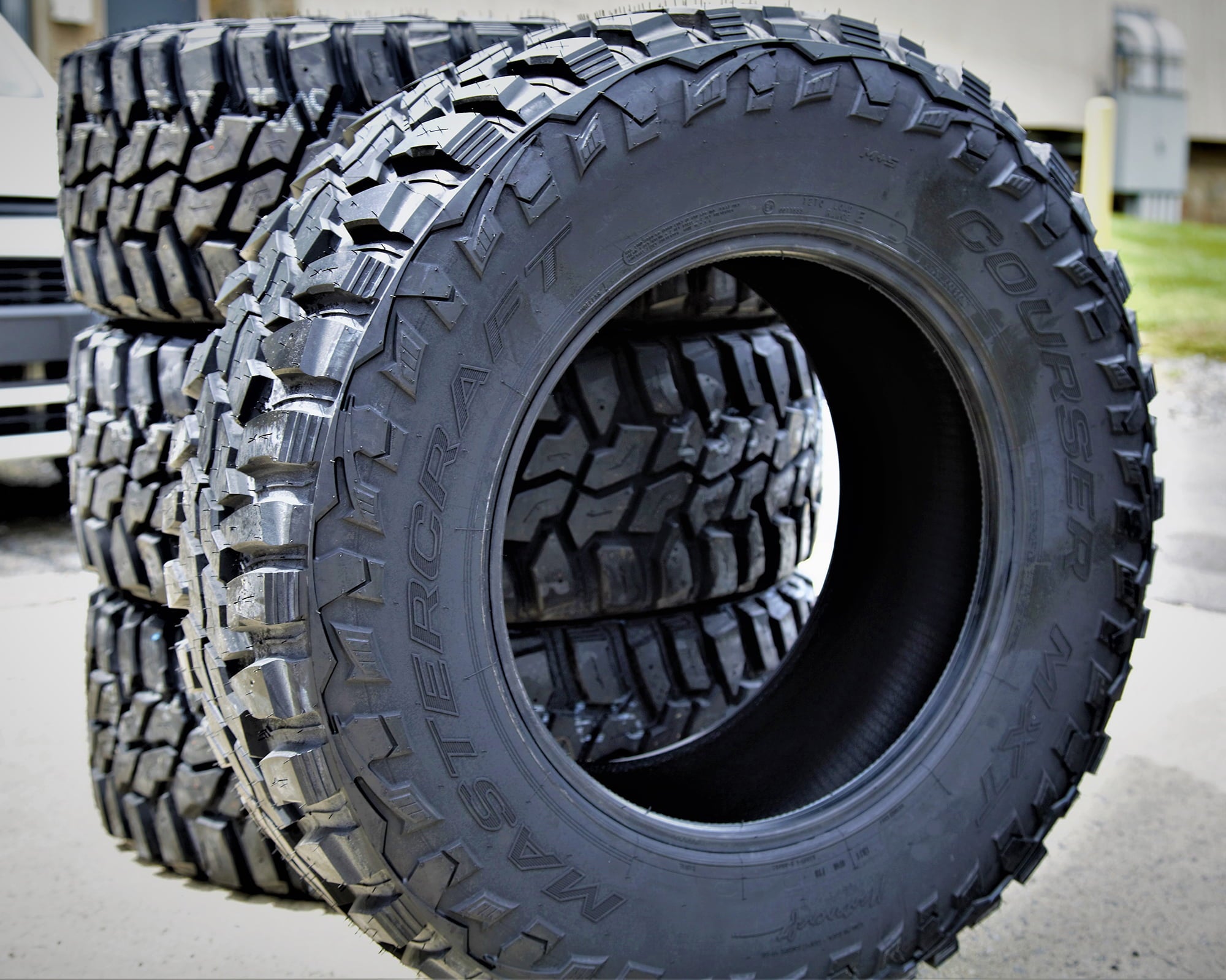 Mastercraft Courser MXT Mud Terrain LT35X12.50R20 121Q E Light Truck Tire