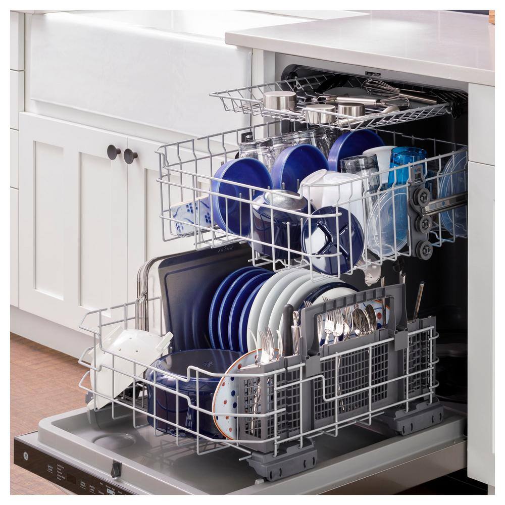 GE 24 in. Built-In Tall Tub Top Control Fingerprint Resistant Stainless Steel Dishwasher w3rd Rack Bottle Jets 50 dBA GDT630PYRFS