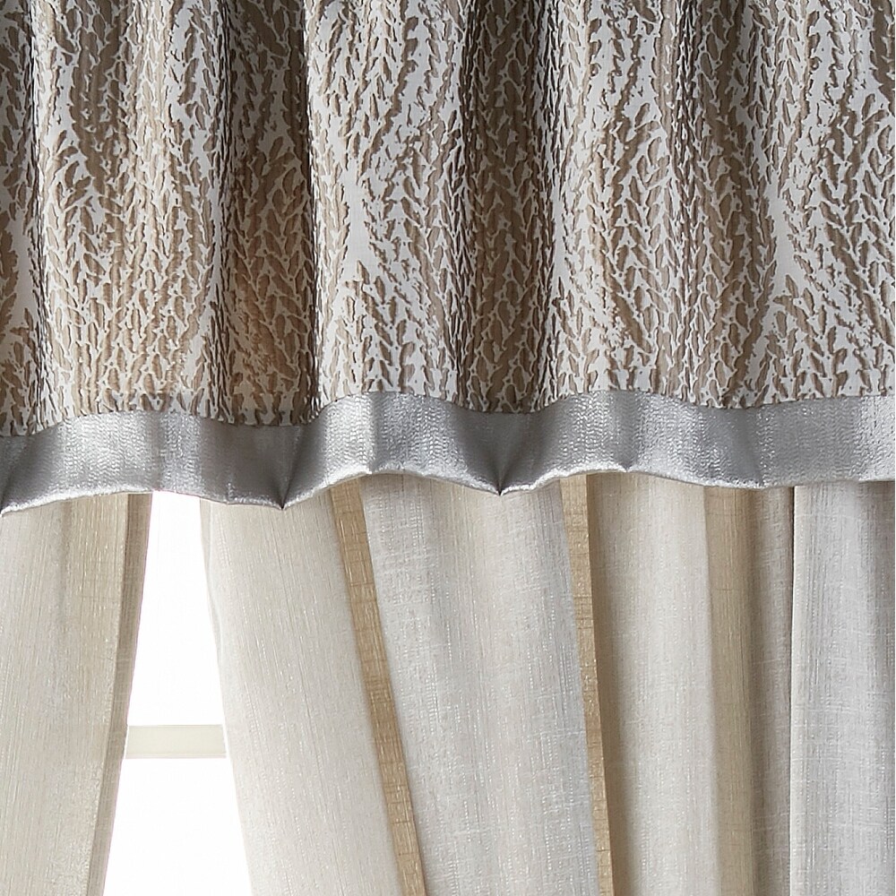 Grand Avenue Mindy Elegant 5 Piece Window Set   54 x 84\