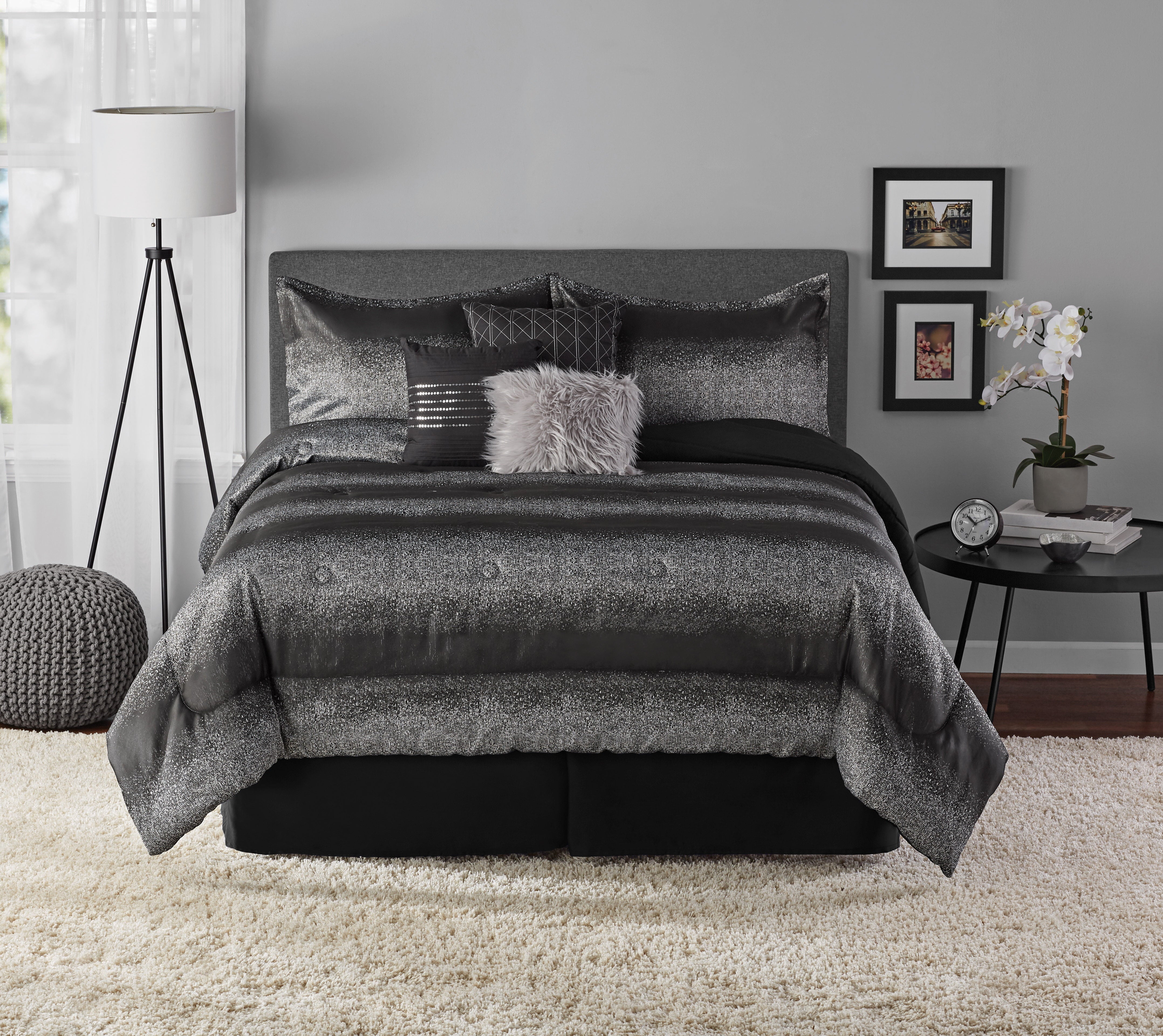 Mainstays 7-Piece Metallic Stripe Jacquard Comforter Set， Black and Silver， Full/Queen