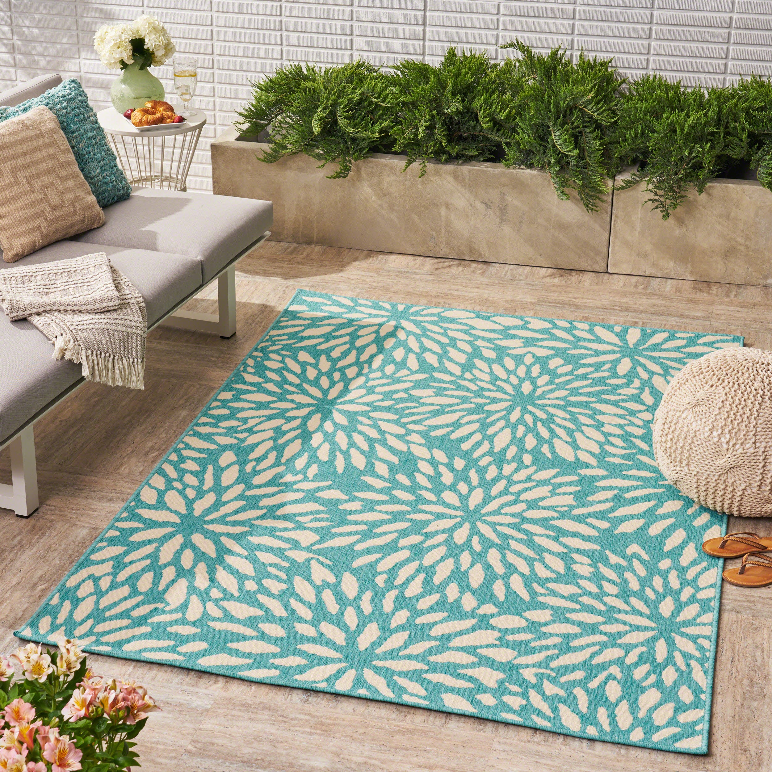 Xenia Outdoor Floral Area Rug