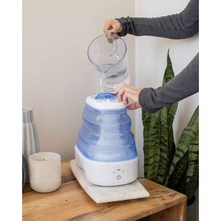 Crane 1 Gal. Cool Mist Collapsible Humidifier BlueWhite Top Fill for Medium Rooms Up to 500 sq. ft. EE-5958